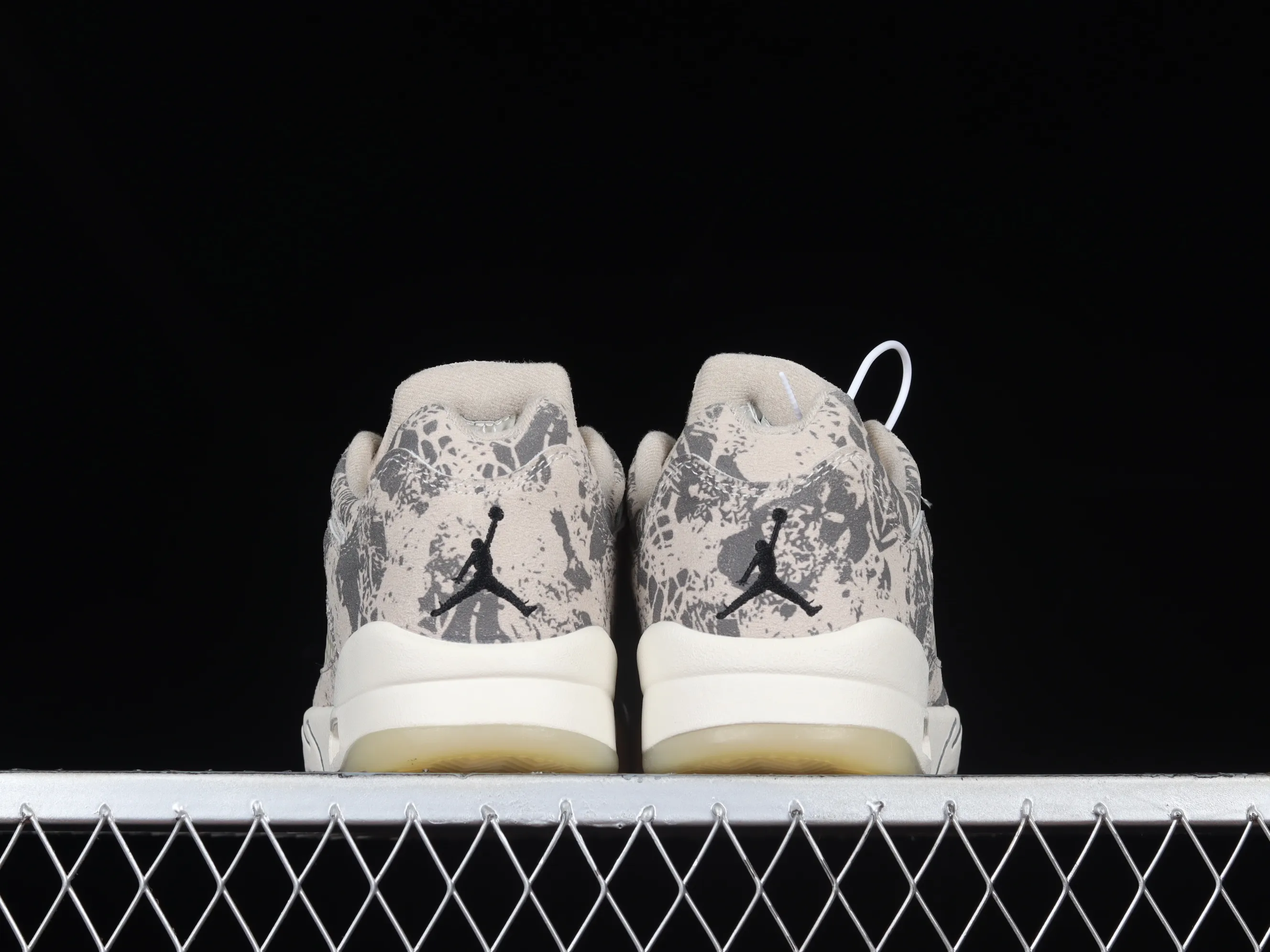 All categories Air Jordan Jordan series basketball shoes Air Jordan 5 Air Jordan 5 Low "Expression" AJ5 Joe 5 suede white low-top basketball shoes DA8016-100